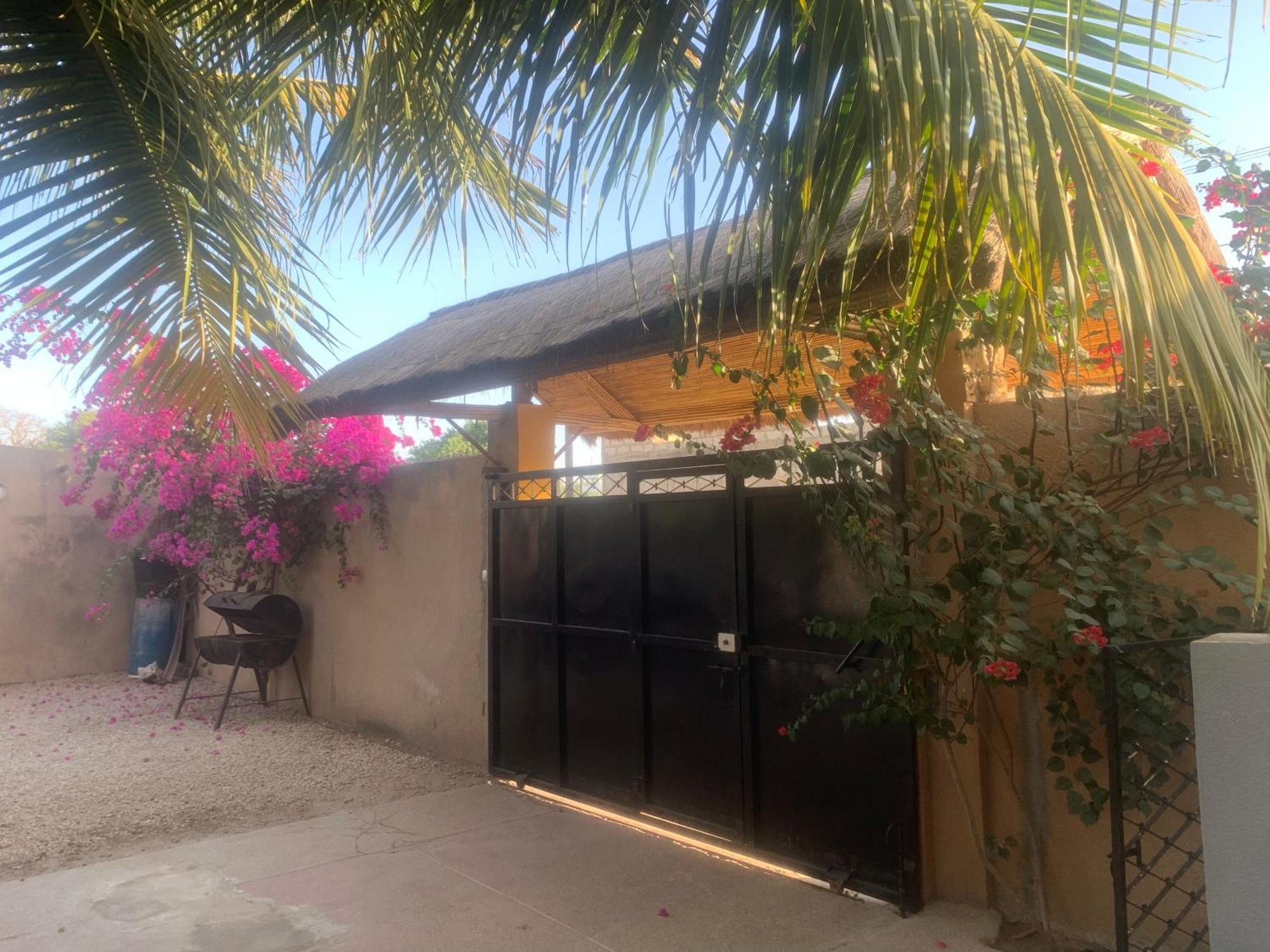 Auberge Keur Ely Ouoran Exterior foto